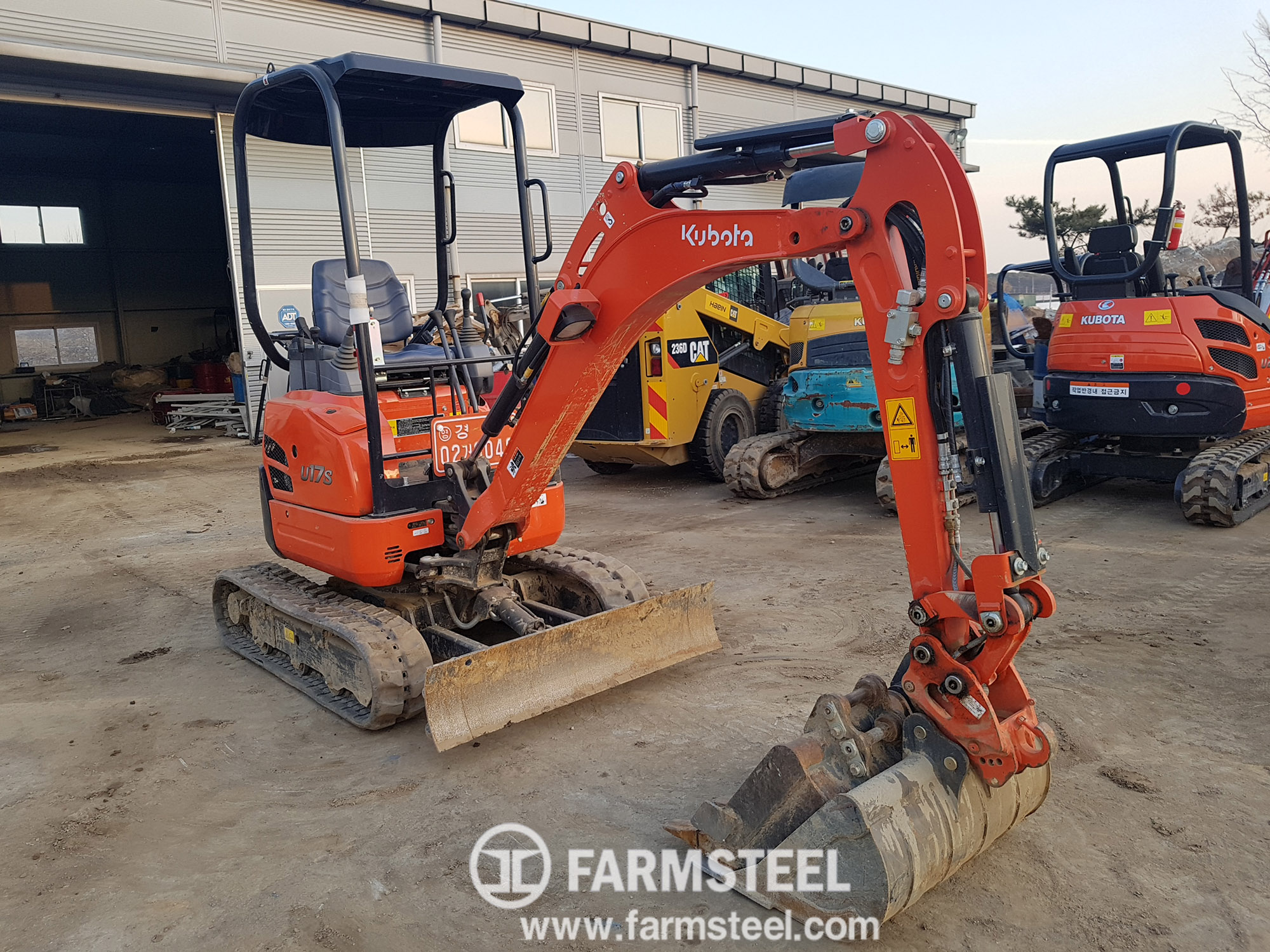 2017 구보다 U-17 미니굴삭기 판매합니다. (8049)