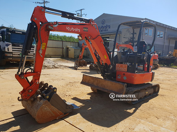 2017  구보다 U-30 미니굴삭기 판매합니다. (5421)