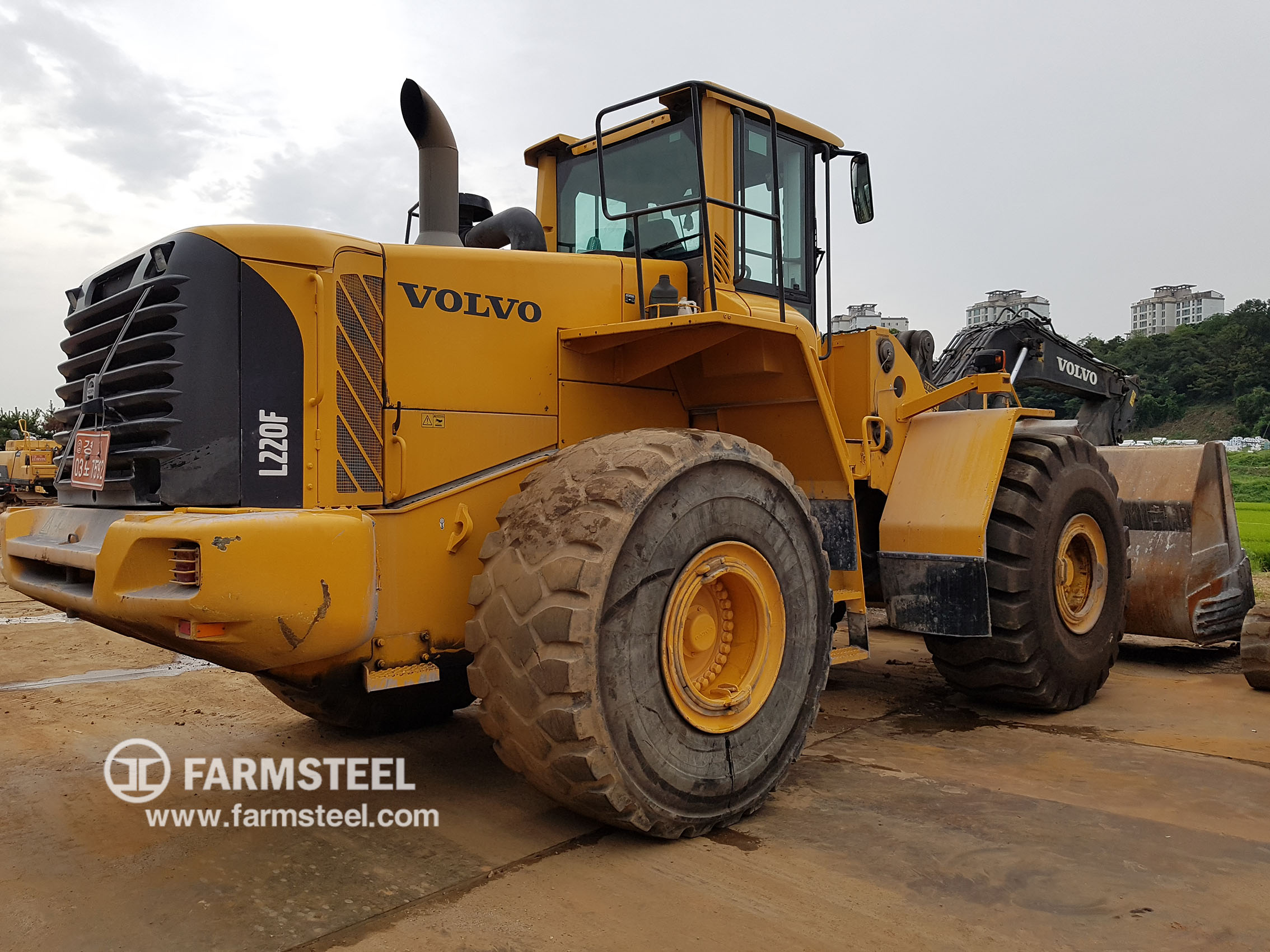2008 VOLVO L220F 로우더 판매합니다 (7592)
