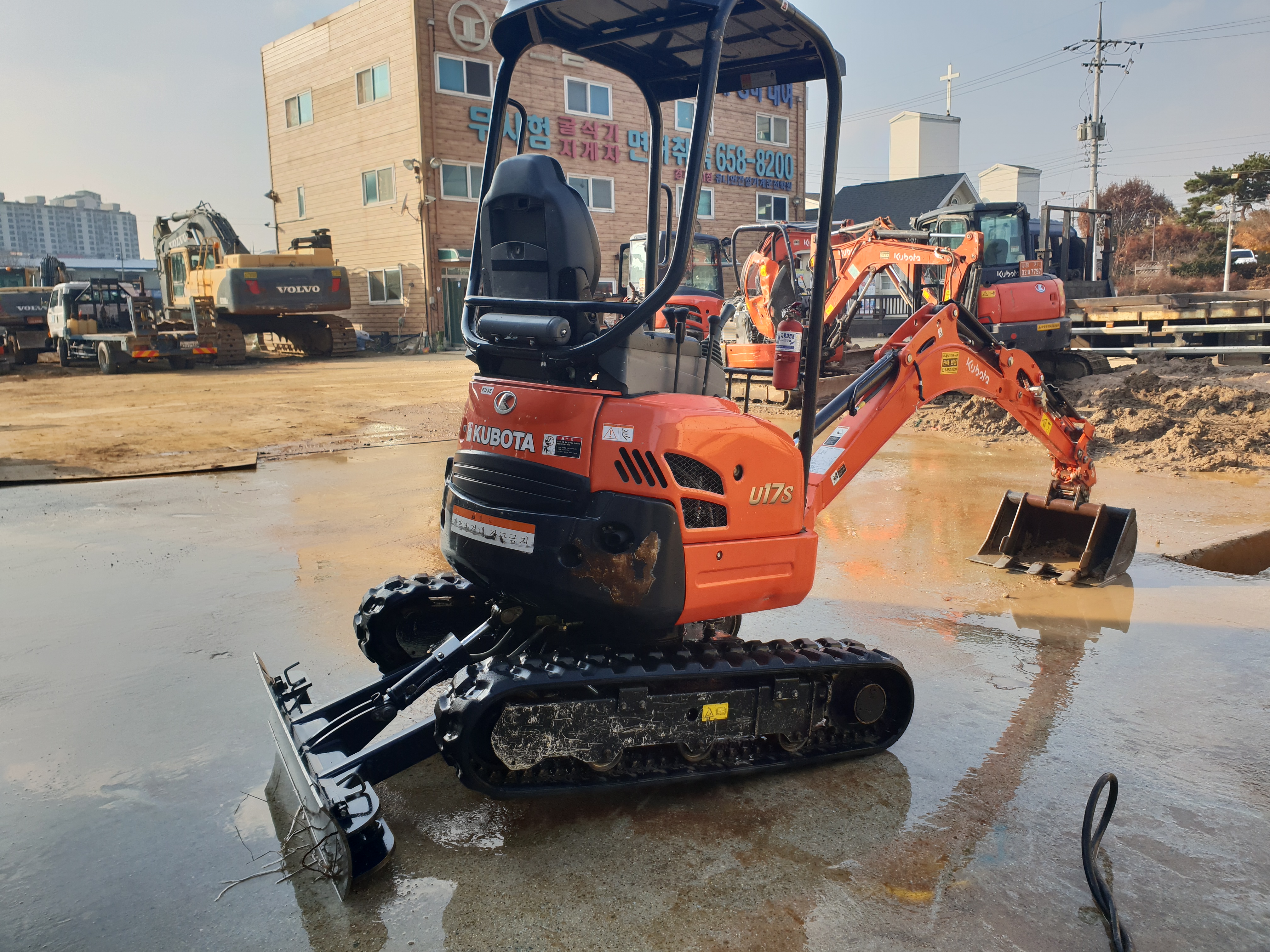 2018 구보다 U-17 미니굴삭기 판매합니다. (7464)
