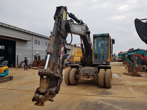 2012 VOLVO EW145BP 판매합니다. (8413)