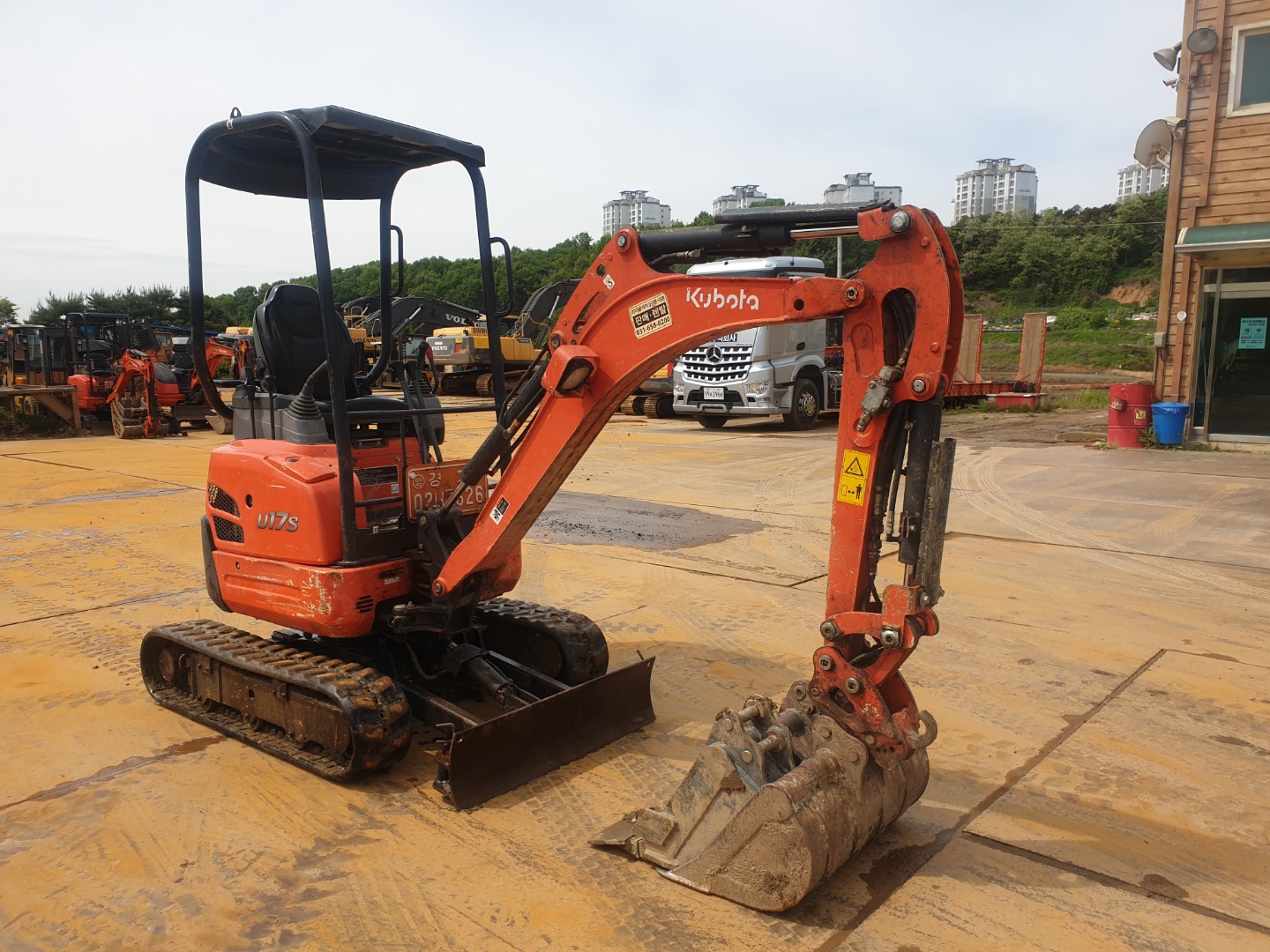 2018 구보다 U-17 미니굴삭기 판매합니다. (7626)