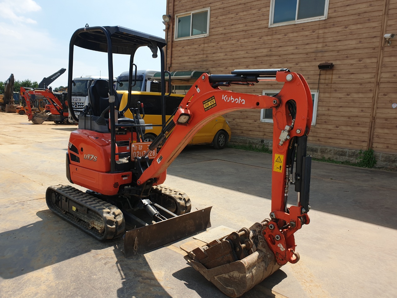 2018 구보다 U-17 미니굴삭기 판매합니다. (7628)