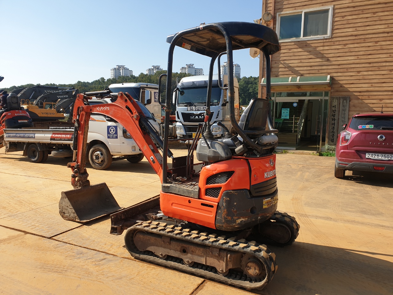 2016 구보다 U-17 미니굴삭기 판매합니다. (3456)
