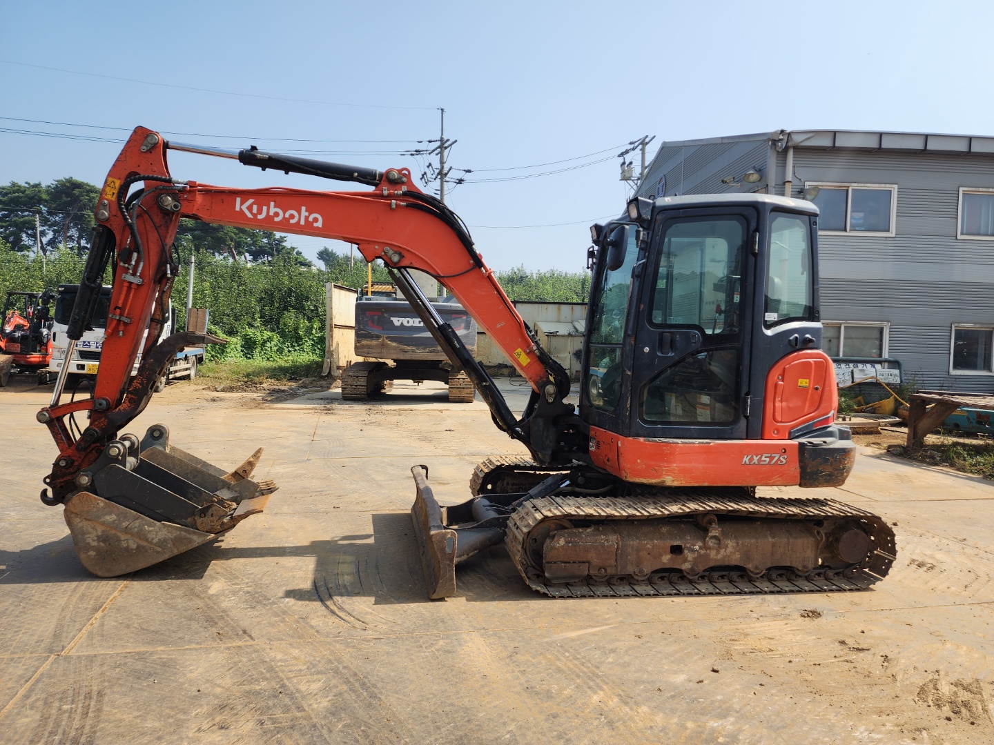 2017 구보다 KX57 미니굴삭기  판매합니다. (8061)