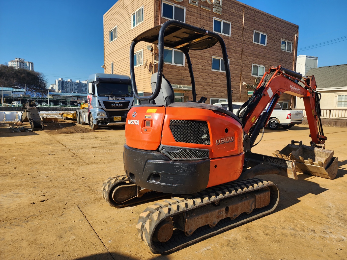 2017  구보다 U-30 미니굴삭기 판매합니다. (5246)