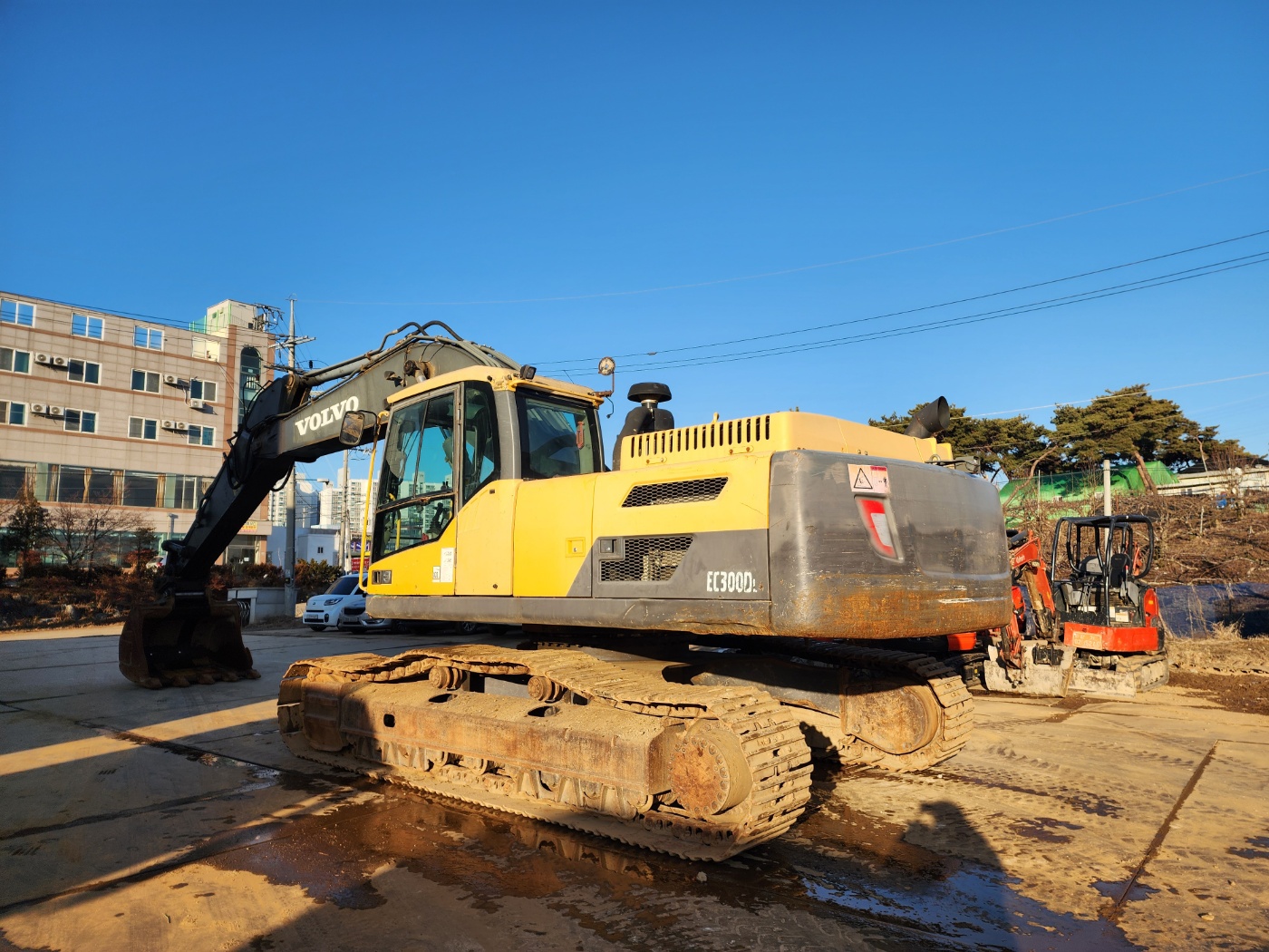 2012 VOLVO EC300D 판매합니다. (8860)