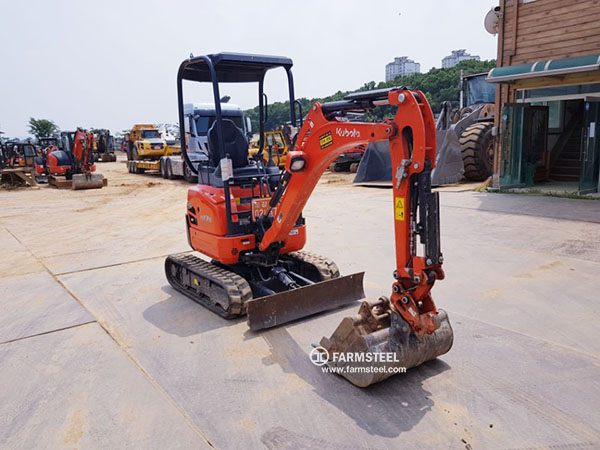 2015  KUBOTA  KX-57 Excavator. (5706)