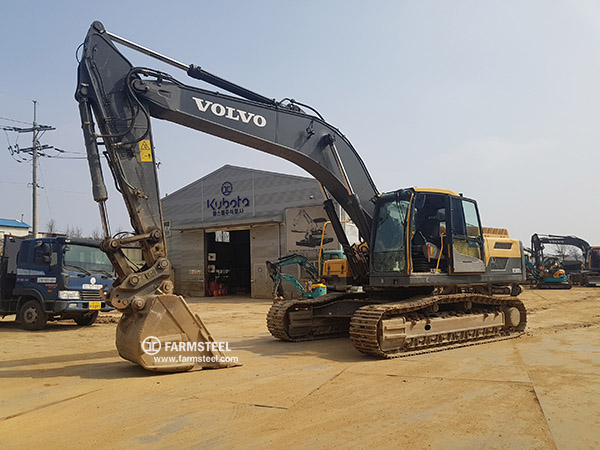 2013 VOLVO EC300D Excavator. (6227)