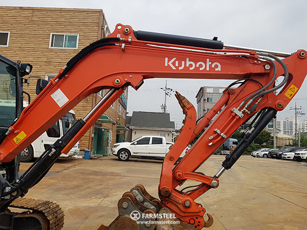 2017 KUBOTA KX-57S Excavator. (8061)